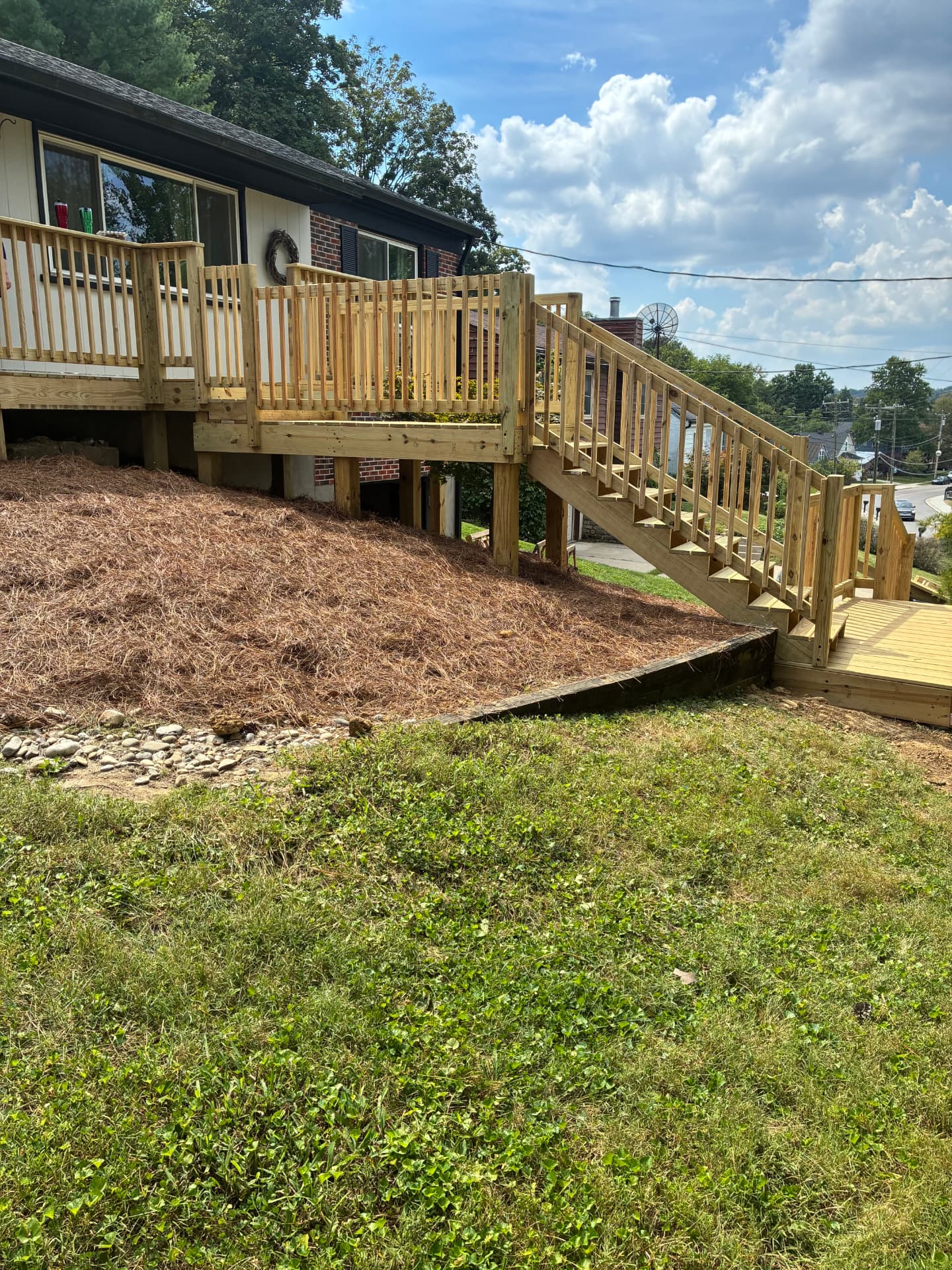 Deck Staining & Sealing
